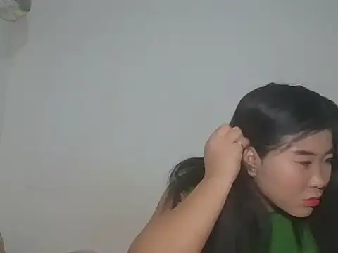 Zyeiii online show from February 6, 2026, 9:55 pm