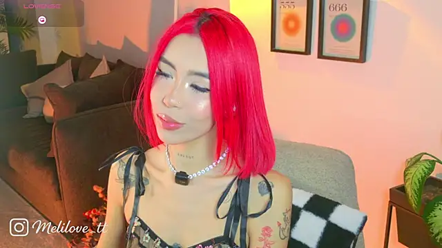 MelyTaylor  online show from April 5, 2026, 11:33 pm