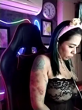 Snapshot of Shantal241 chatting on January 14, 2026, 2:26 am Shantal241 online show from January 14, 2026, 2:26 am