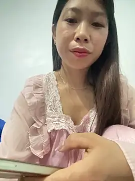 Mayly lucky2 online show from May 18, 2026, 9:52 pm