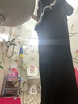 Snapshot of Angela_loveee chatting on February 4, 2026, 3:01 am Angela loveee online show from February 4, 2026, 3:01 am