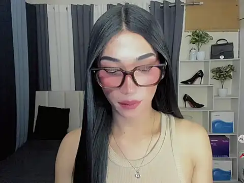 Snapshot of FyangFoxx chatting on March 24, 2026, 6:02 am FyangFoxx online show from March 24, 2026, 6:02 am