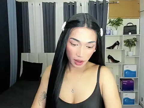 Snapshot of FyangFoxx chatting on March 23, 2026, 6:24 am FyangFoxx online show from March 23, 2026, 6:24 am