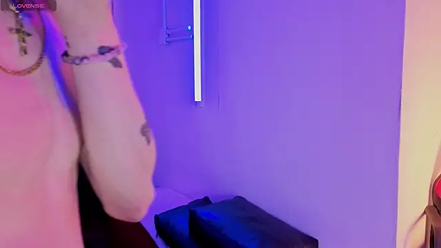 nova salvatore online show from February 26, 2026, 4:01 am