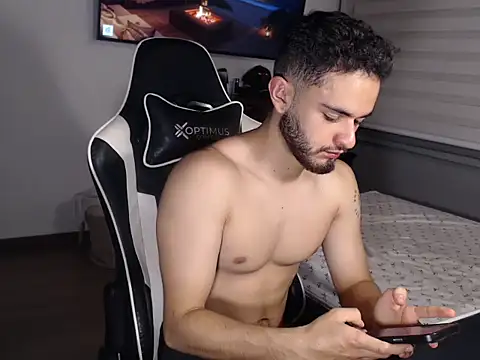 Massimo jiovano online show from January 13, 2026, 11:52 pm