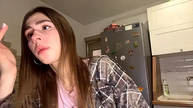 ElsieKuhlmann online show from February 8, 2026, 5:05 am