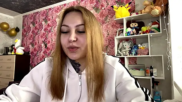 Snapshot of TraciBallena chatting on February 6, 2026, 9:05 am TraciBallena online show from February 6, 2026, 9:05 am