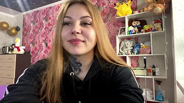 Snapshot of TraciBallena chatting on February 11, 2026, 9:09 am TraciBallena online show from February 11, 2026, 9:09 am