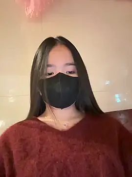 Gwen879 online show from February 10, 2026, 2:32 am