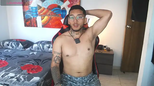 EvanVelvet online show from February 23, 2026, 10:32 pm