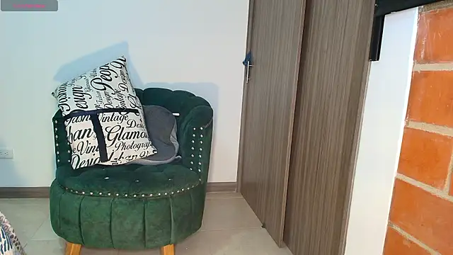 thalianapraadaa  online show from February 24, 2026, 8:21 pm