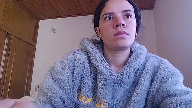 Snapshot of Shanel_Lozano chatting on July 23, 2026, 4:47 pm Shanel Lozano online show from July 23, 2026, 4:47 pm