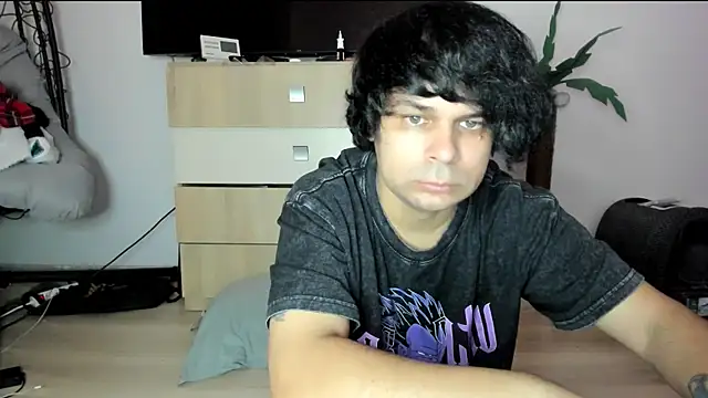 LorenzoBoy99 online show from January 14, 2026, 9:29 pm