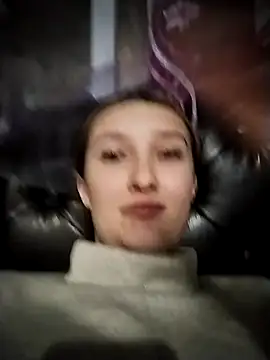 Snapshot of Olivia_Kis chatting on January 15, 2026, 8:01 pm Olivia Kis online show from January 15, 2026, 8:01 pm