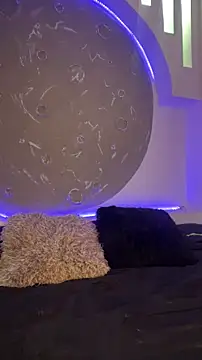 Snapshot of Apolo_lux1 chatting on April 1, 2026, 8:50 pm Apolo lux1 online show from April 1, 2026, 8:50 pm