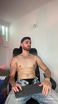 Snapshot of Apolo_lux1 chatting on March 16, 2026, 8:00 pm Apolo lux1 online show from March 16, 2026, 8:00 pm