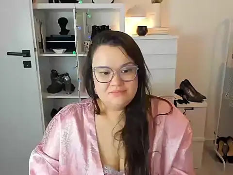 HollyDanceSoul online show from March 2, 2026, 7:21 pm