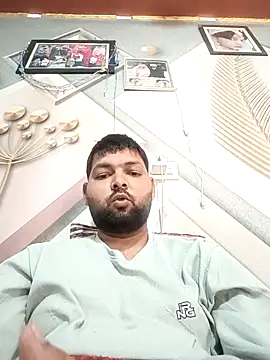 Snapshot of Pulkeet1433 chatting on February 8, 2026, 10:13 am Pulkeet1433 online show from February 8, 2026, 10:13 am