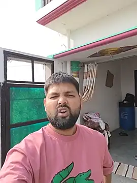 Pulkeet1433 online show from June 4, 2026, 10:53 am