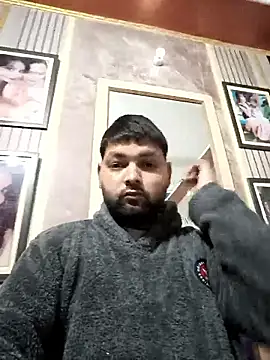 Snapshot of Pulkeet1433 chatting on February 7, 2026, 5:32 pm Pulkeet1433 online show from February 7, 2026, 5:32 pm