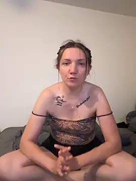 Snapshot of Marina_und_Jayden chatting on May 26, 2026, 7:56 pm Marina und Jayden online show from May 26, 2026, 7:56 pm