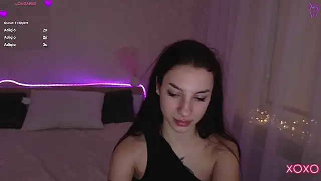 TianaHot777 online show from February 4, 2026, 1:50 pm