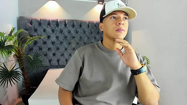 Snapshot of MATHY_ROBERT chatting on January 12, 2026, 12:45 pm MATHY ROBERT online show from January 12, 2026, 12:45 pm