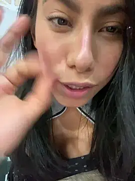 katerinnn99 online show from January 12, 2026, 2:35 pm