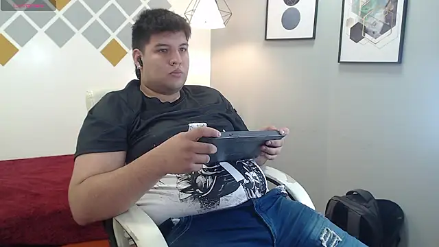 mazenrois online show from January 16, 2026, 2:59 am