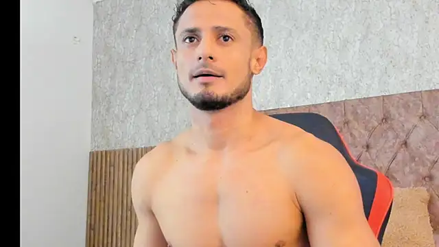 Snapshot of Adonys_Lewis_ chatting on February 4, 2026, 8:09 am Adonys Lewis online show from February 4, 2026, 8:09 am