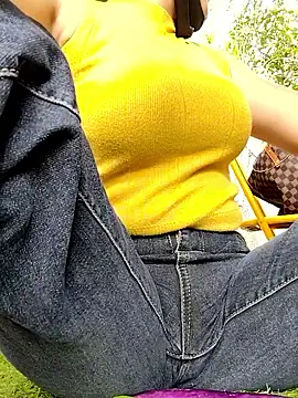 leona118 online show from April 5, 2026, 1:23 am