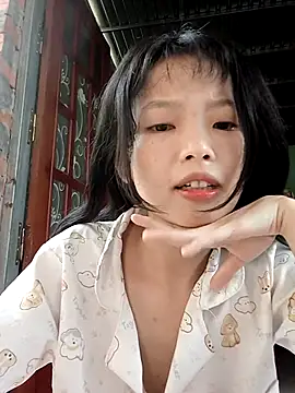 Snapshot of Chammy720 chatting on April 1, 2026, 12:57 am Chammy720 online show from April 1, 2026, 12:57 am