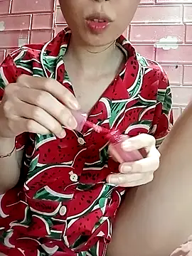 Snapshot of Chammy720 chatting on April 10, 2026, 1:40 pm Chammy720 online show from April 10, 2026, 1:40 pm