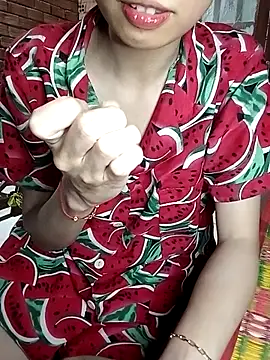 Snapshot of Chammy720 chatting on April 13, 2026, 2:43 pm Chammy720 online show from April 13, 2026, 2:43 pm