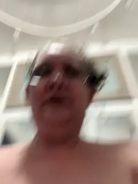 wetMoneybags online show from January 14, 2026, 5:44 am