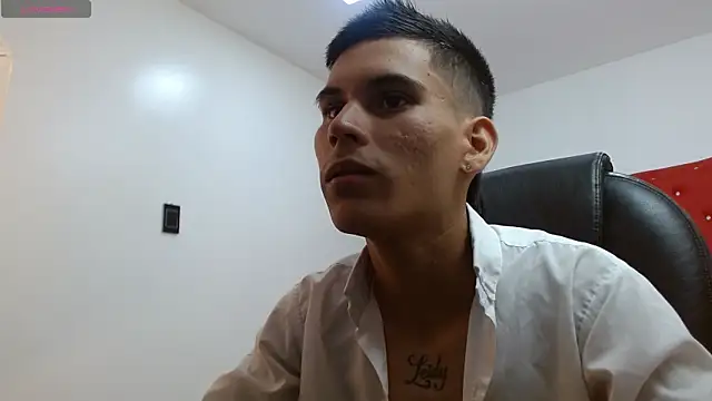 Snapshot of paullcb chatting on January 16, 2026, 3:43 am paullcb online show from January 16, 2026, 3:43 am