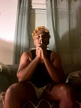 Snapshot of Axel_black10 chatting on January 14, 2026, 6:33 pm Axel black10 online show from January 14, 2026, 6:33 pm