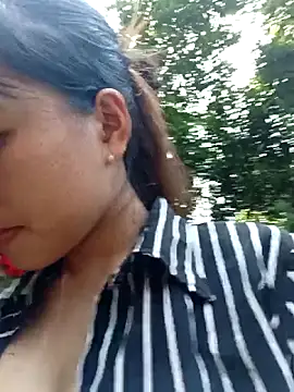 Snapshot of inali_mar chatting on March 2, 2026, 8:10 am inali mar online show from March 2, 2026, 8:10 am