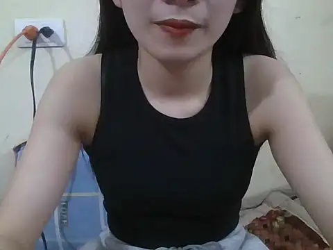 berry alma06 online show from March 18, 2026, 1:24 pm