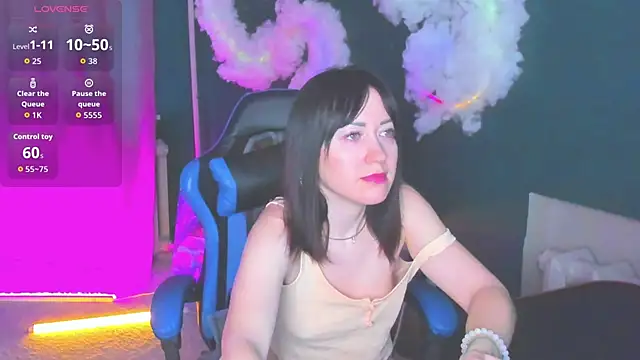 Amily Warren online show from March 5, 2026, 2:52 am