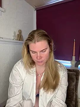 SexyBlondJoanna online show from February 20, 2026, 1:02 pm