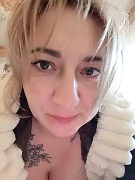 Katrina9911 online show from March 16, 2026, 9:35 am