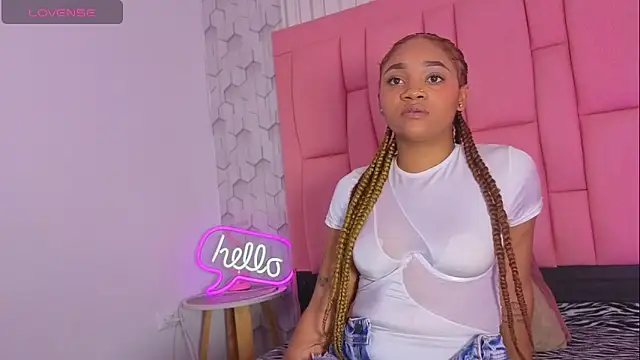 sophiia swet online show from February 13, 2026, 6:41 pm