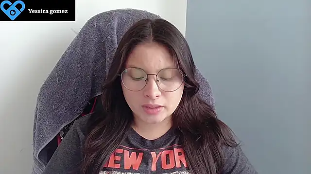 Snapshot of yessica_gomez01 chatting on June 20, 2026, 5:51 pm yessica gomez01 online show from June 20, 2026, 5:51 pm