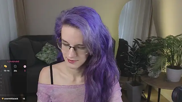 AuraLaunni online show from July 30, 2026, 7:29 am