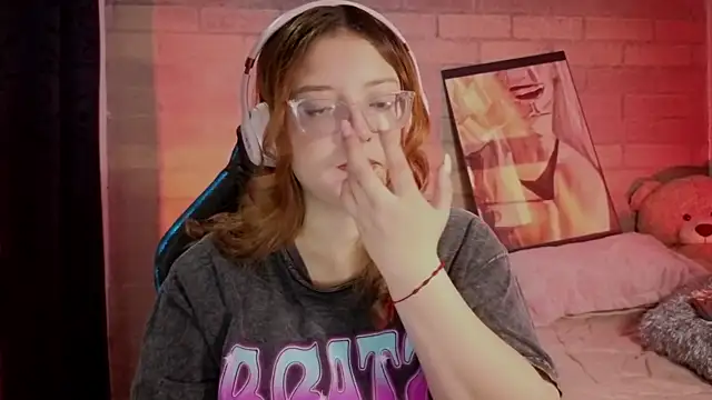 Mia Franklyn online show from April 12, 2026, 7:39 pm