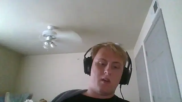 dsommers23 online show from July 21, 2026, 1:23 pm