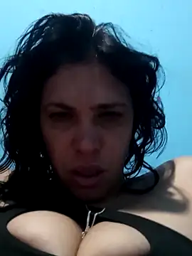 gaellymurlockx18 online show from February 15, 2026, 8:02 am