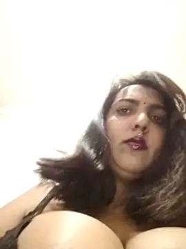Snapshot of IndianBearxx chatting on April 30, 2026, 5:20 pm IndianBearxx online show from April 30, 2026, 5:20 pm