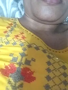 Zaara101 online show from April 16, 2026, 1:23 pm